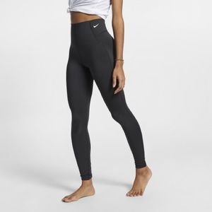 Nike Women's Sculpt Victory Leggings